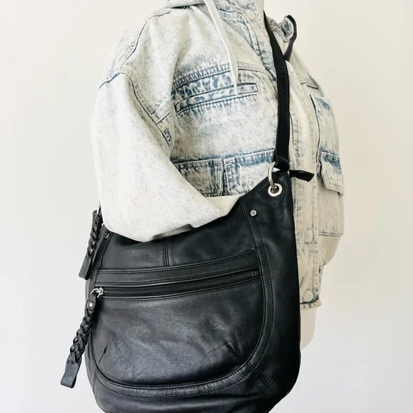 Stone Mountain Black Leather  Crossbody Bag - Picture 8 of 15